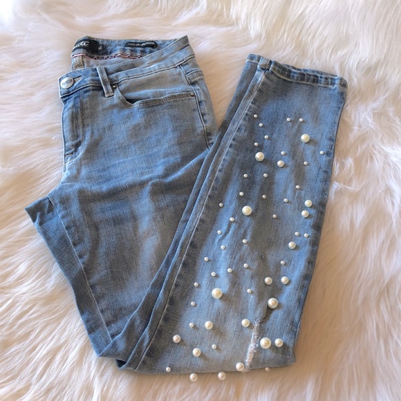 Nanette Lepore Denim - Nanette Lepore Pearl Caitlyn Girlfriend jeans